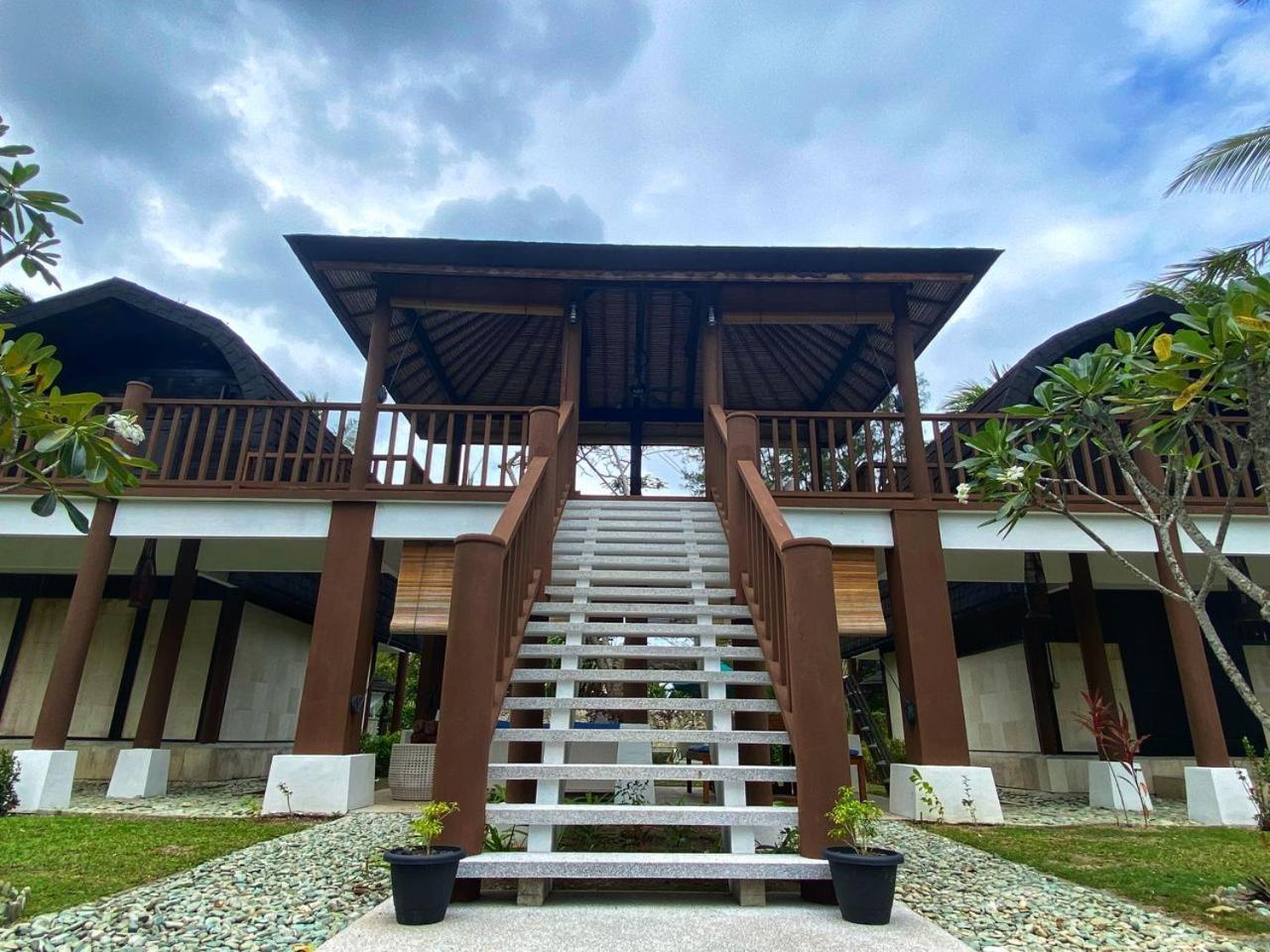 Kudat Riviera Exclusive Beach Villas Buitenkant foto